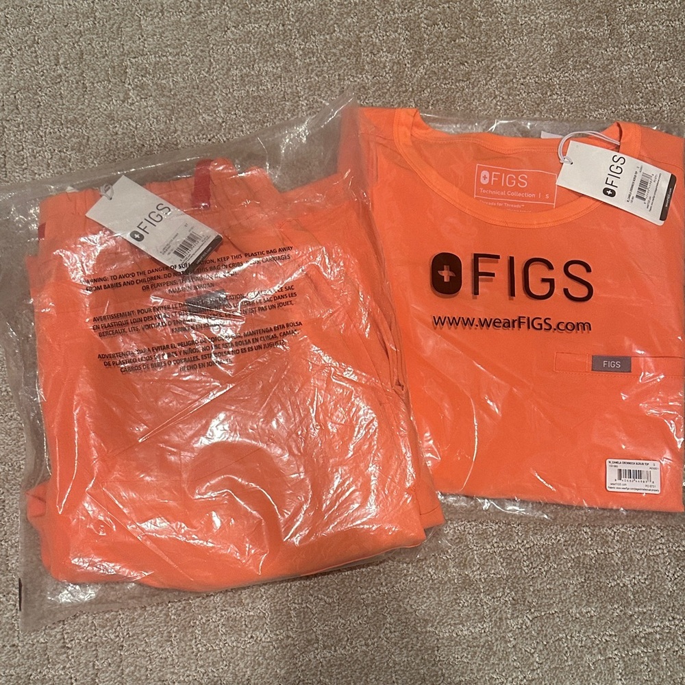 Figs Sunset Drift orange scrub set NWT